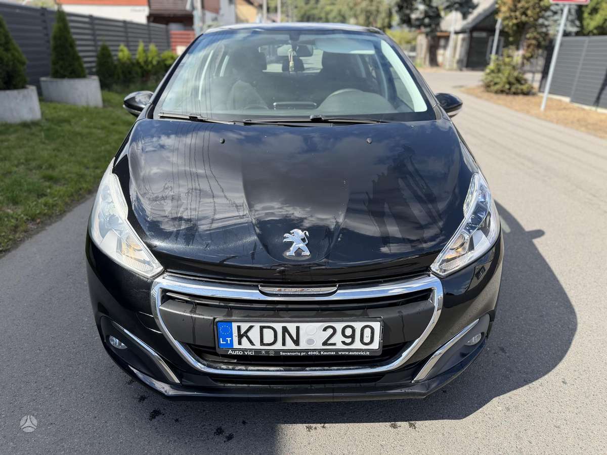 Peugeot 208 - 3