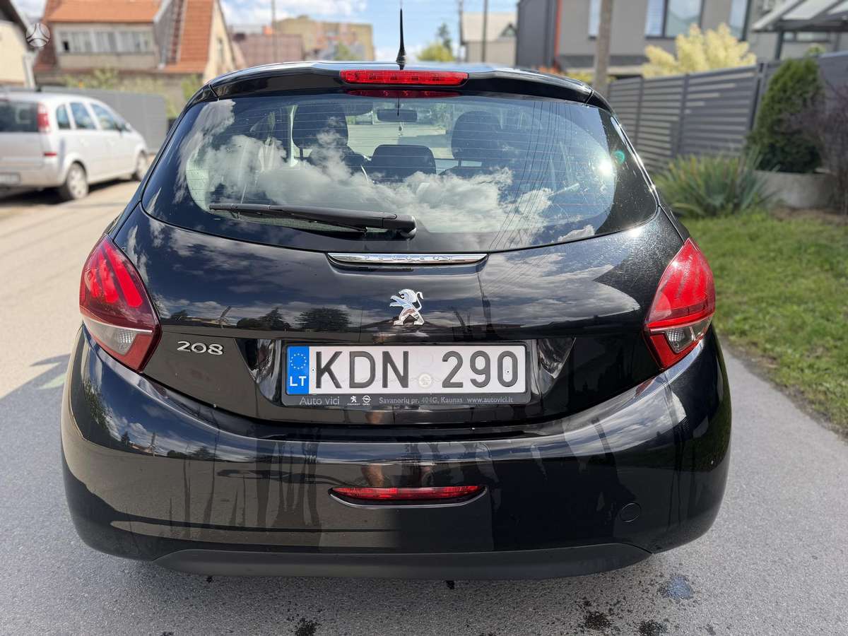Peugeot 208 - 7