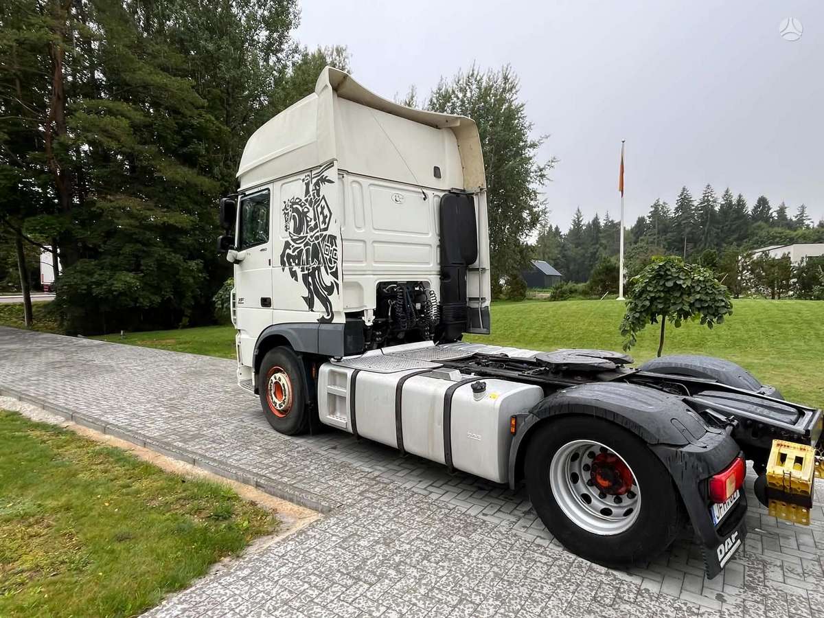 DAF XF460FT, 2 miegamosios vietos
