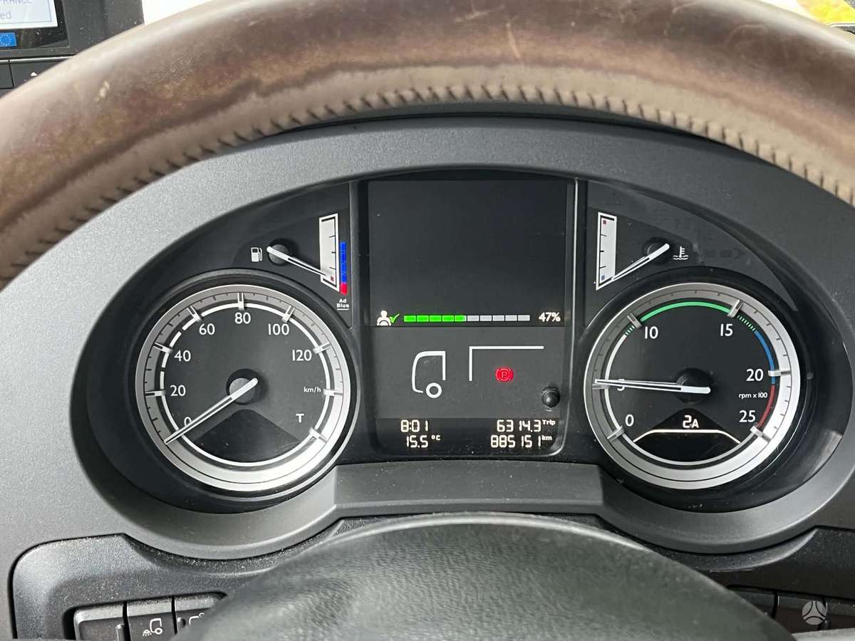 DAF XF460FT, 2 miegamosios vietos