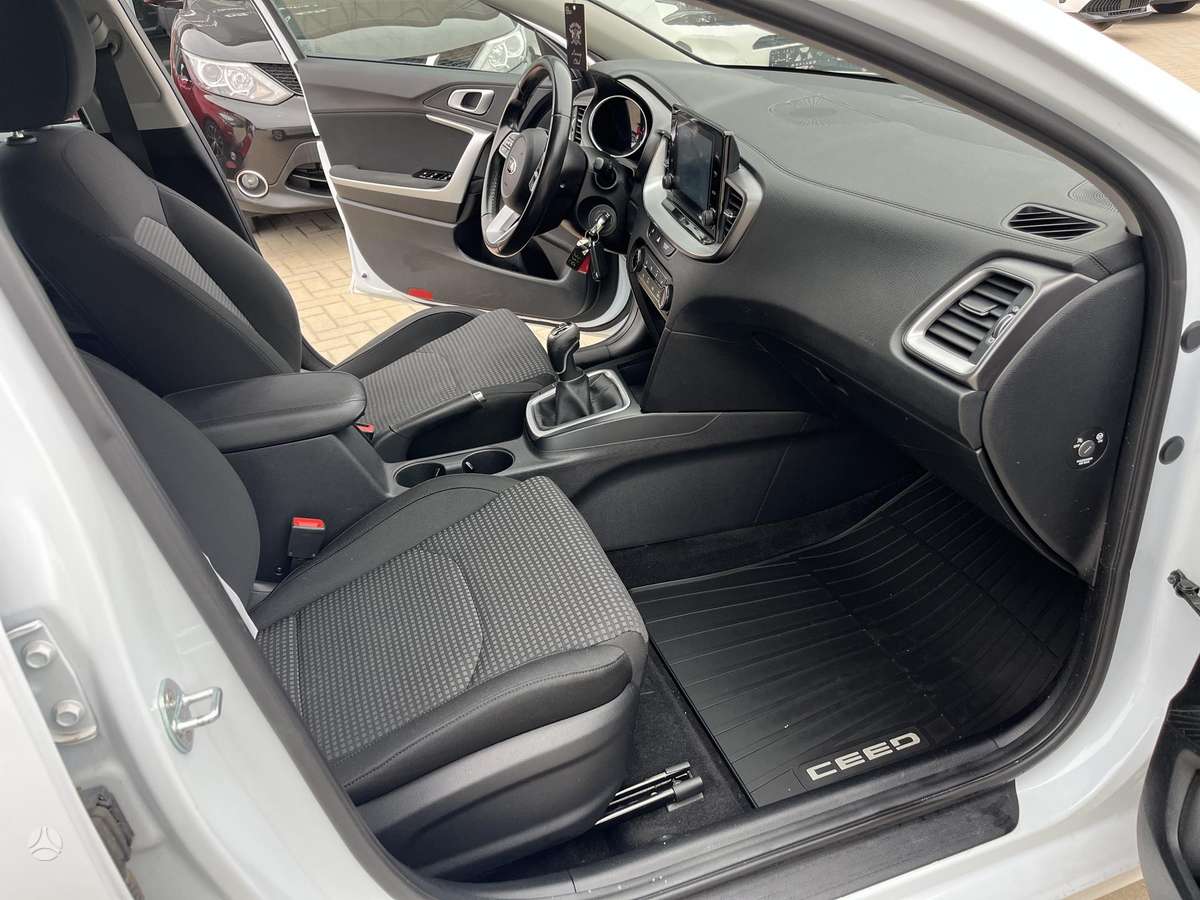Kia Ceed, 1.6 l., Универсал