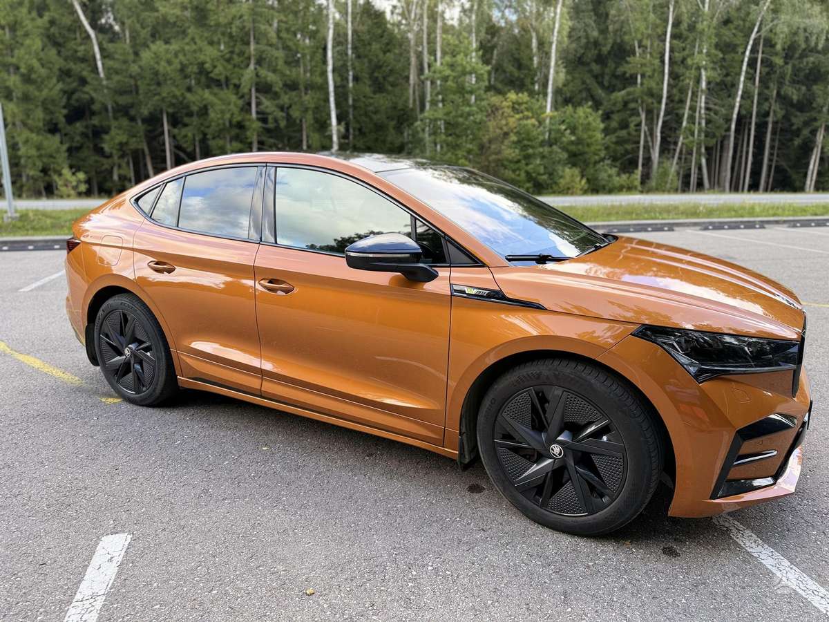Škoda Enyaq - 8