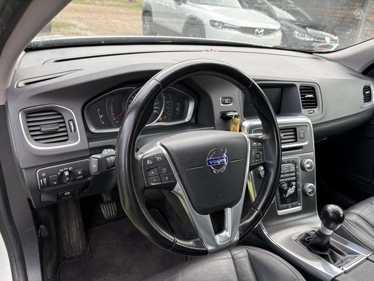 Volvo V60, 2.0 l., Универсал