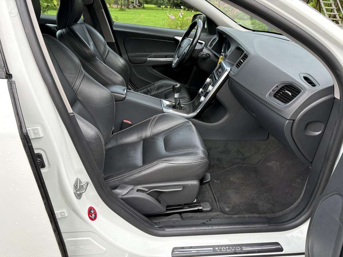 Volvo V60, 2.0 l., wagon