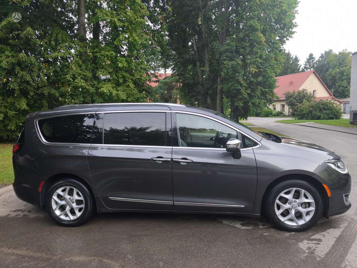 Chrysler Pacifica, 3.6 l., Минивэн