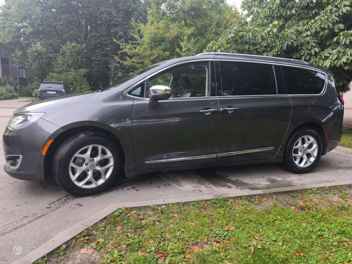 Chrysler Pacifica, 3.6 l., Минивэн
