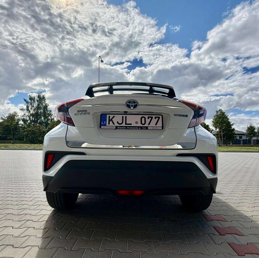 Toyota C-HR - 7