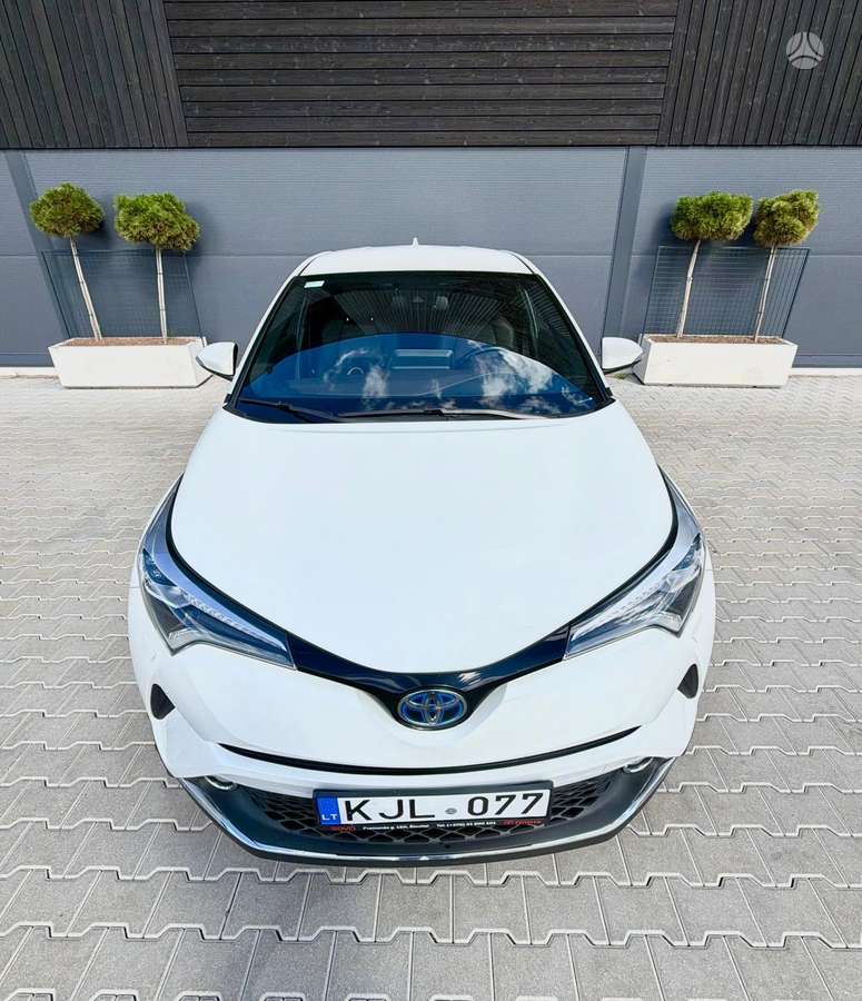 Toyota C-HR - 4