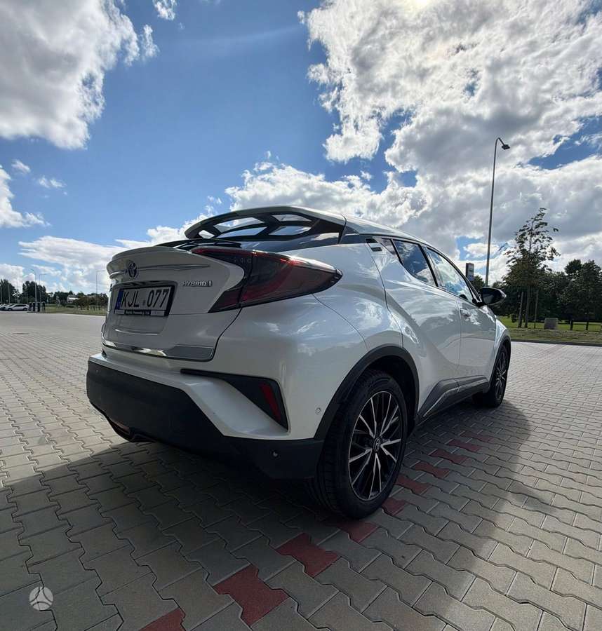 Toyota C-HR - 9