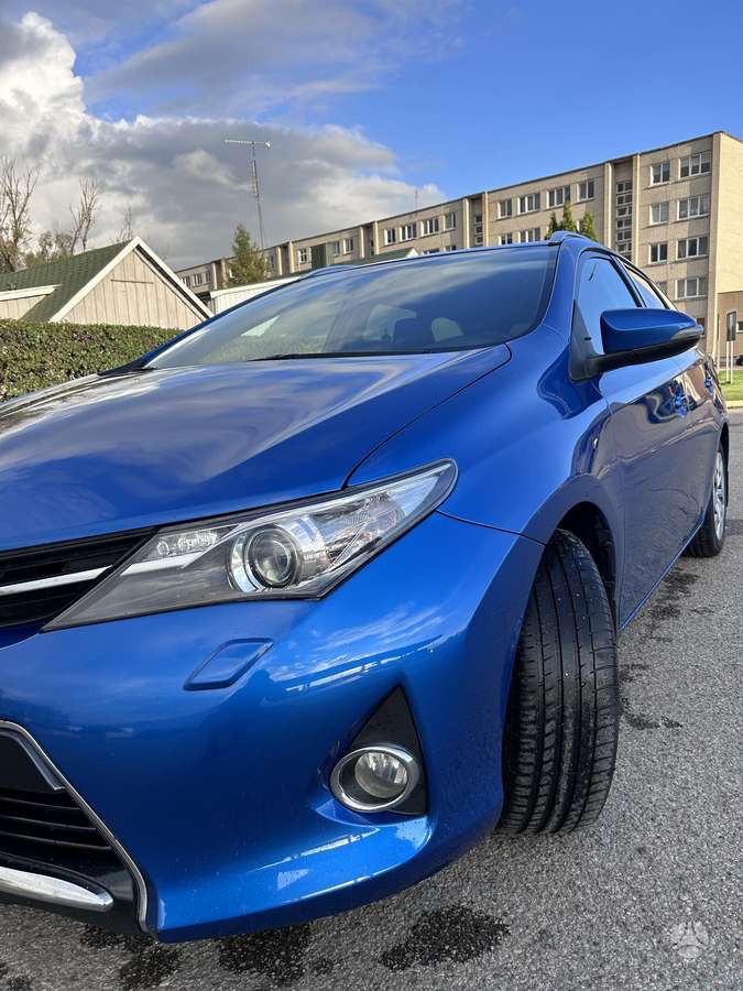 Toyota Auris - 12