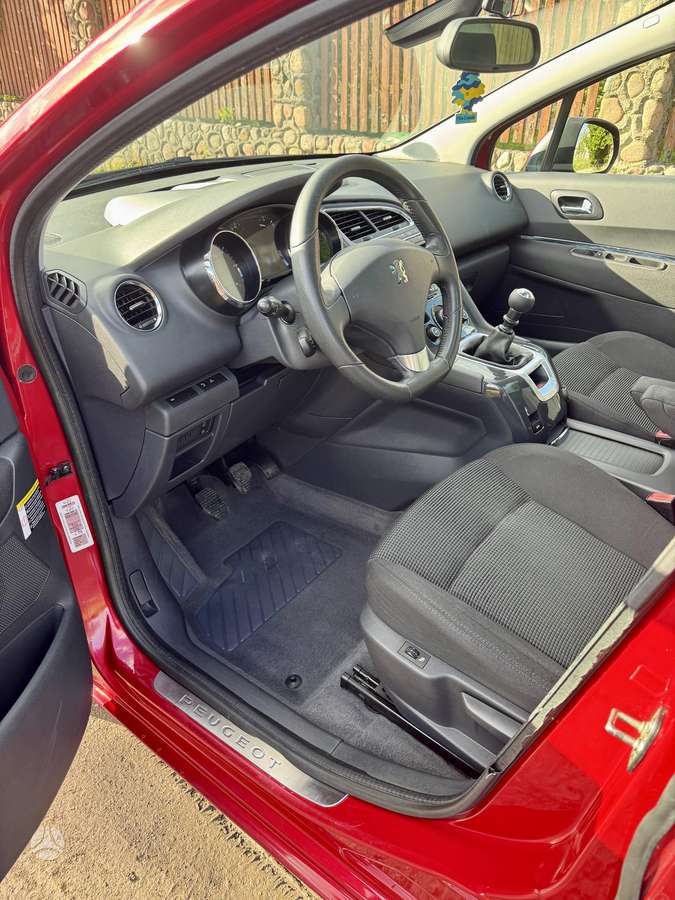 Peugeot 5008 - 6