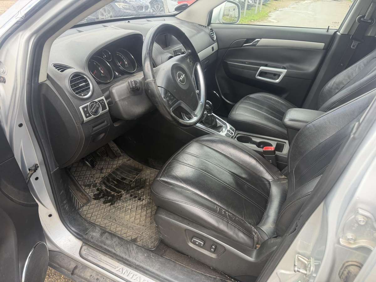Opel Antara, 2.2 l., Внедорожник / Кроссовер