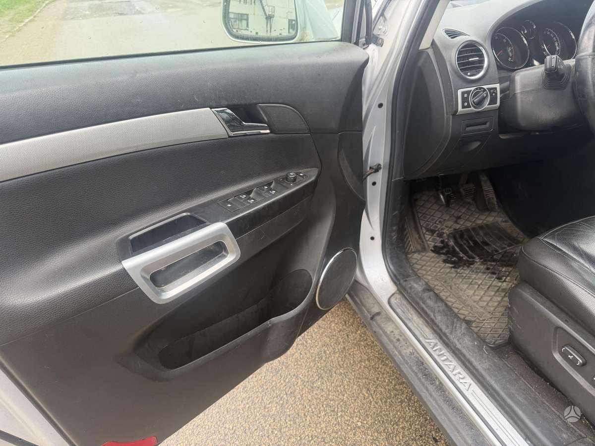 Opel Antara, 2.2 l., Внедорожник / Кроссовер