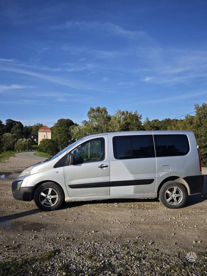 Peugeot Expert - 8