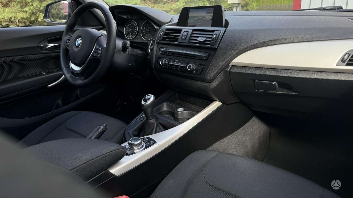 BMW 114, 1.6 l., hatchback