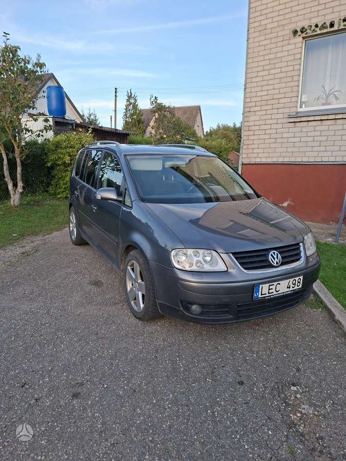 Volkswagen Touran - 3