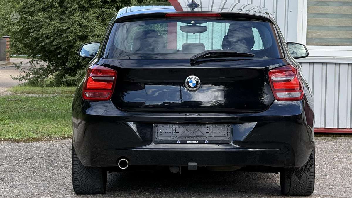 BMW 114, 1.6 l., hatchback