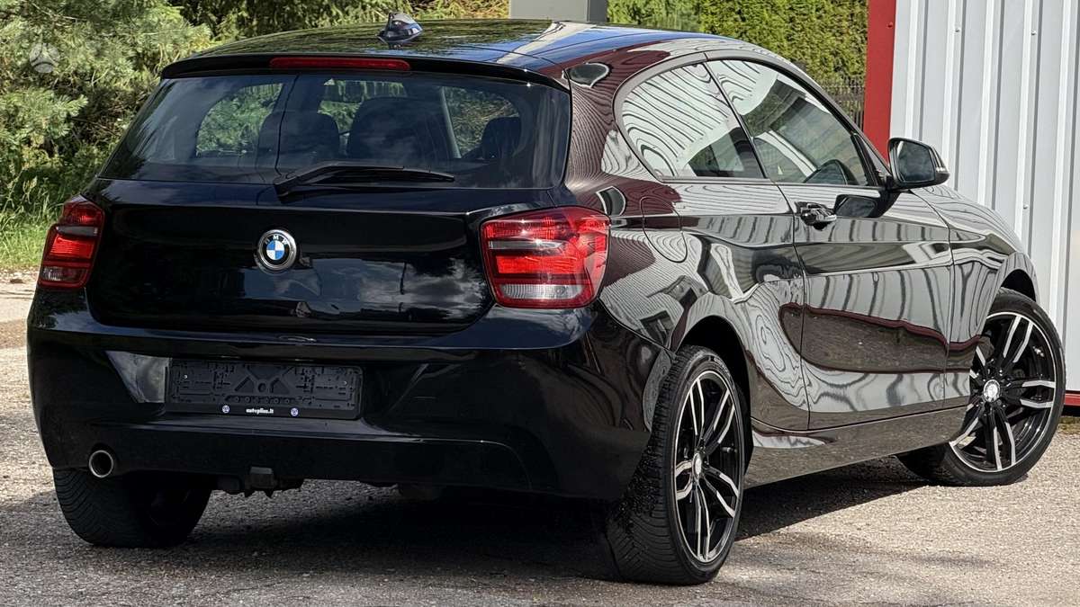BMW 114, 1.6 l., hatchback