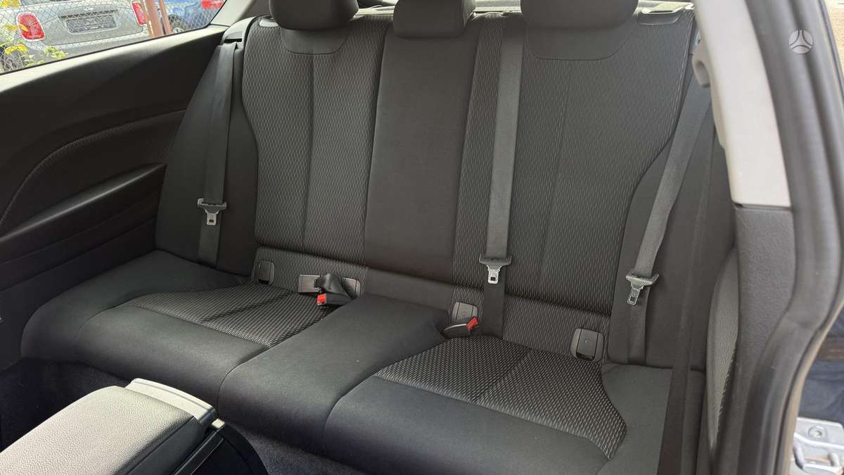 BMW 114, 1.6 l., hatchback