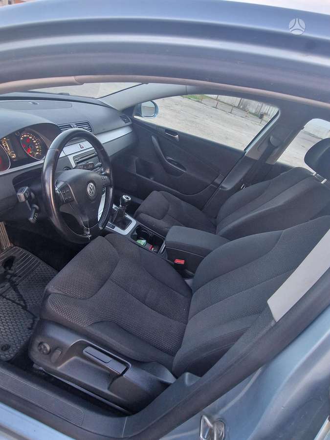 Volkswagen Passat - 7