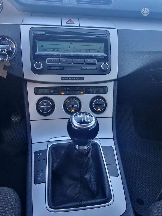 Volkswagen Passat - 9