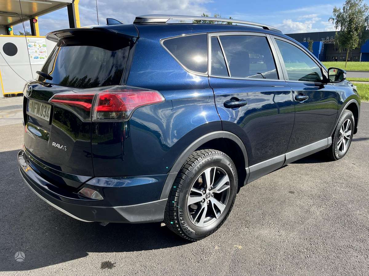 Toyota RAV4 - 4