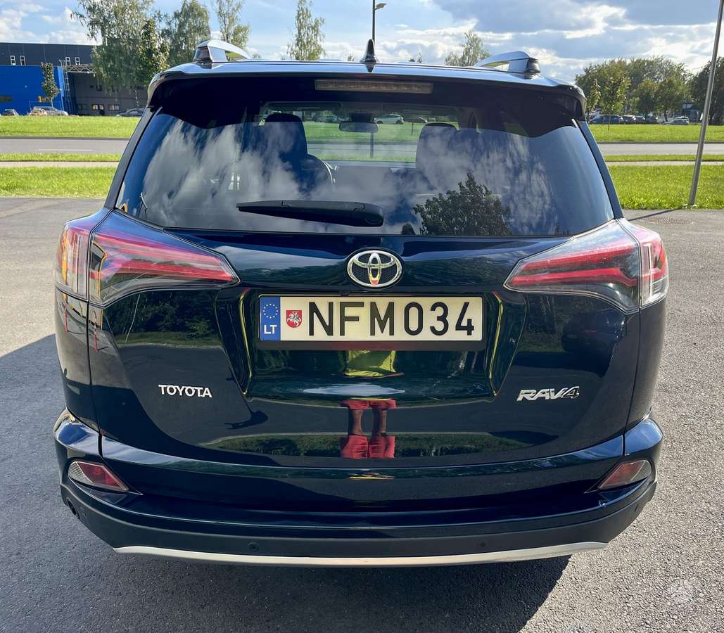 Toyota RAV4 - 3