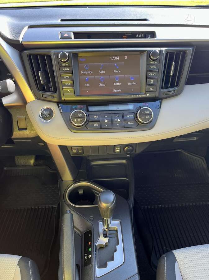 Toyota RAV4 - 9