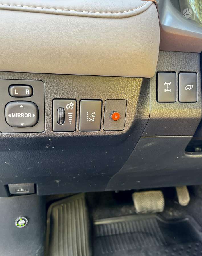 Toyota RAV4 - 12