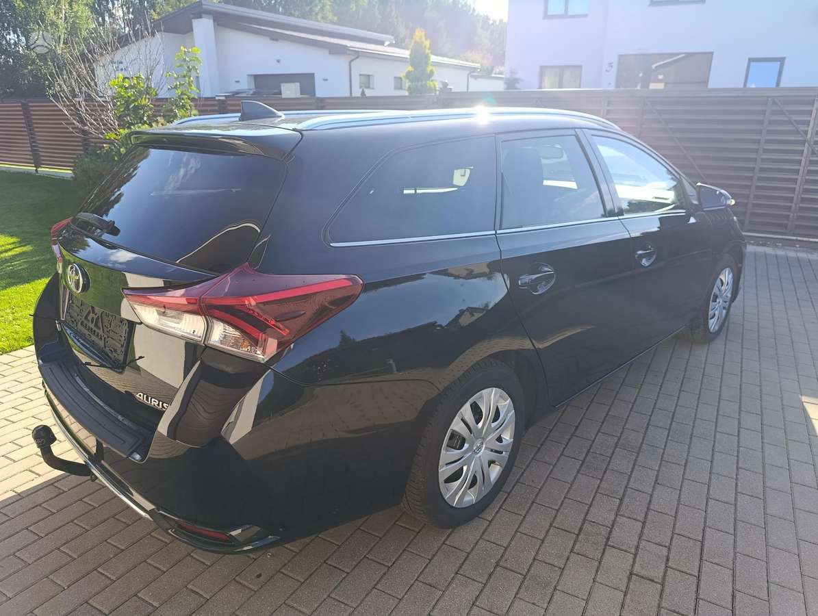 Toyota Auris - 5