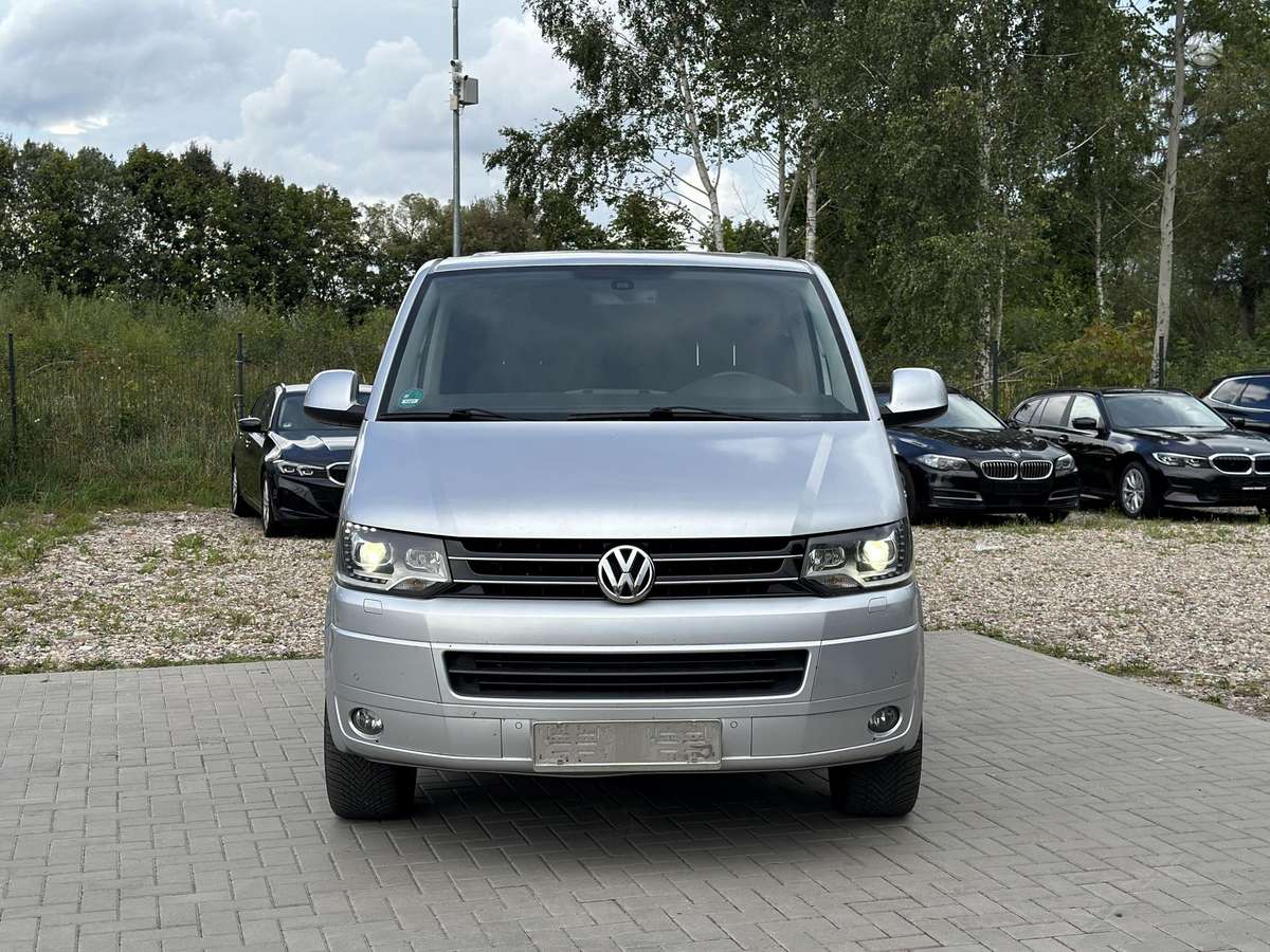 Volkswagen Caravelle - 2