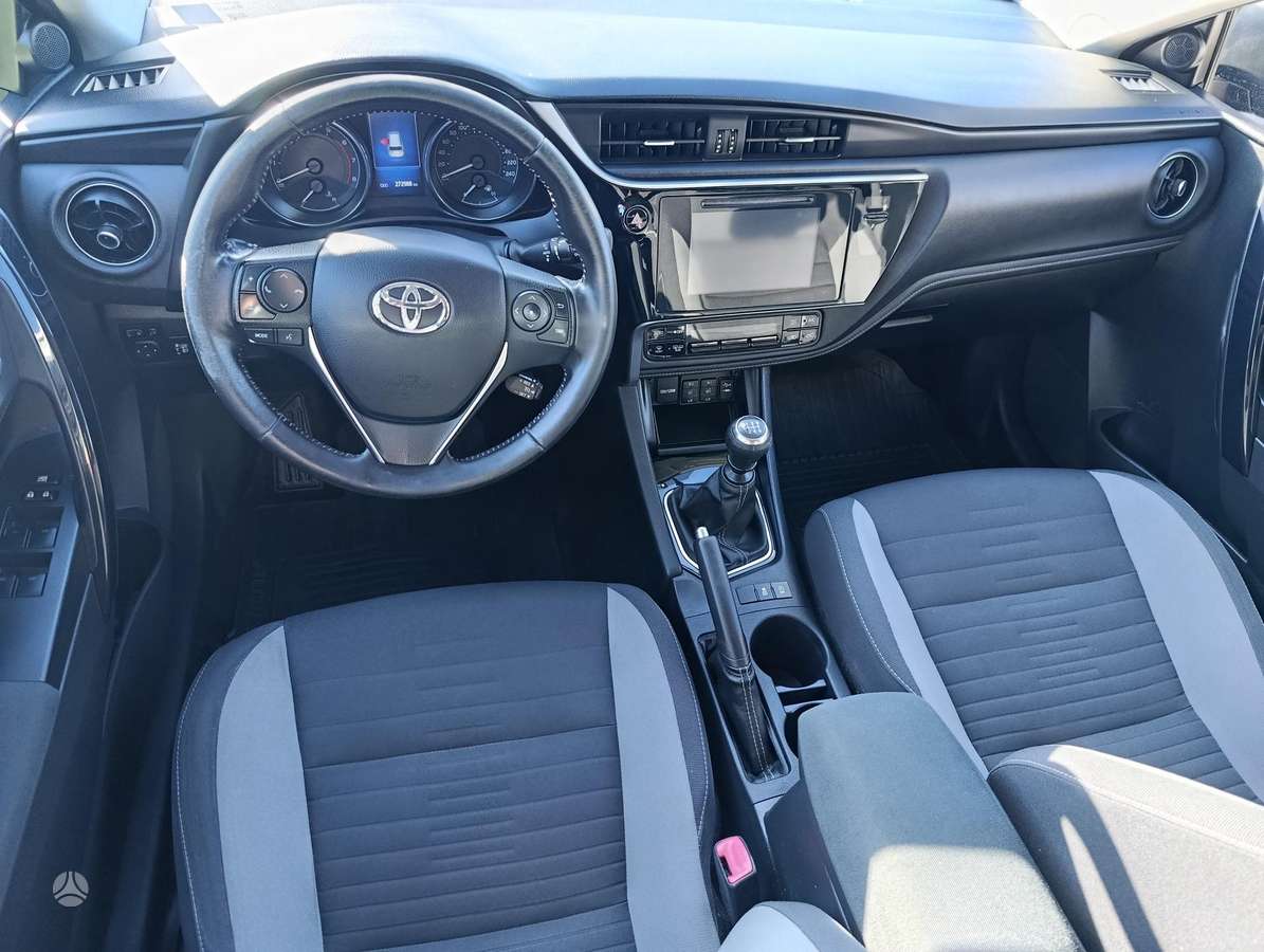 Toyota Auris - 9
