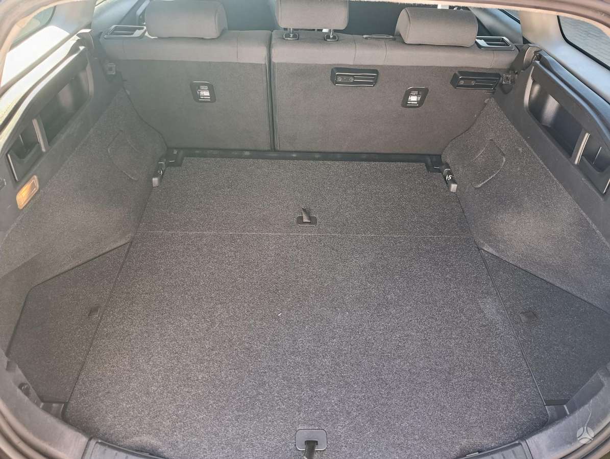 Toyota Auris - 12