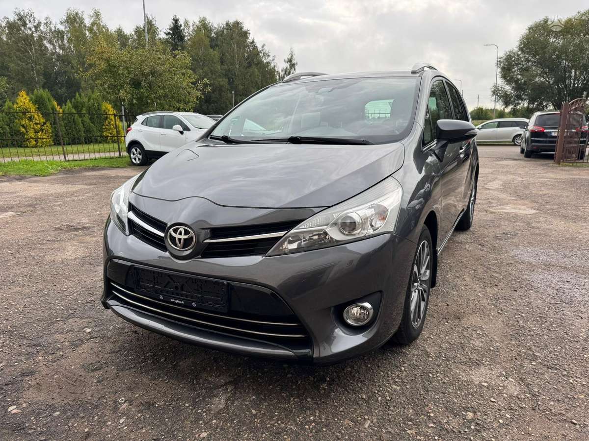 Toyota Verso - 2