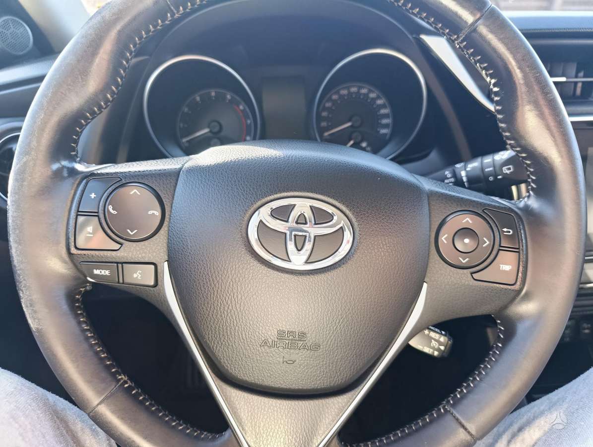 Toyota Auris, 1.2 l., Универсал
