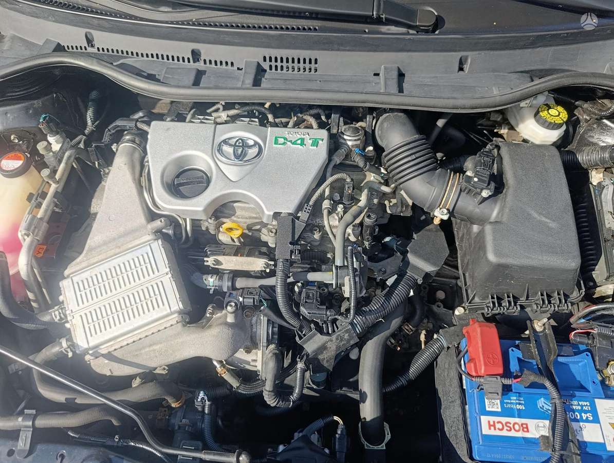 Toyota Auris, 1.2 l., Универсал