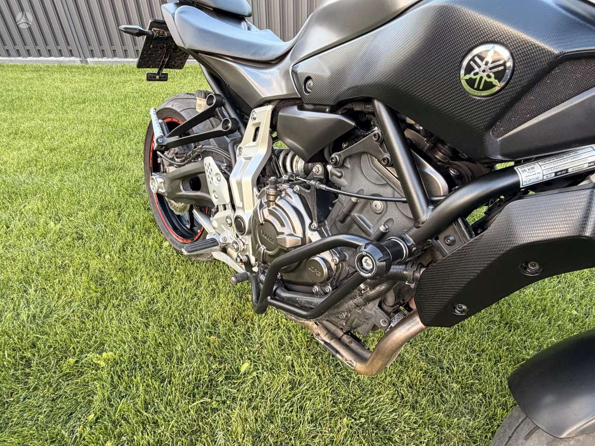 Yamaha MT 07 698cc, street / classic