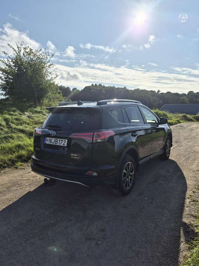 Toyota RAV4 - 4