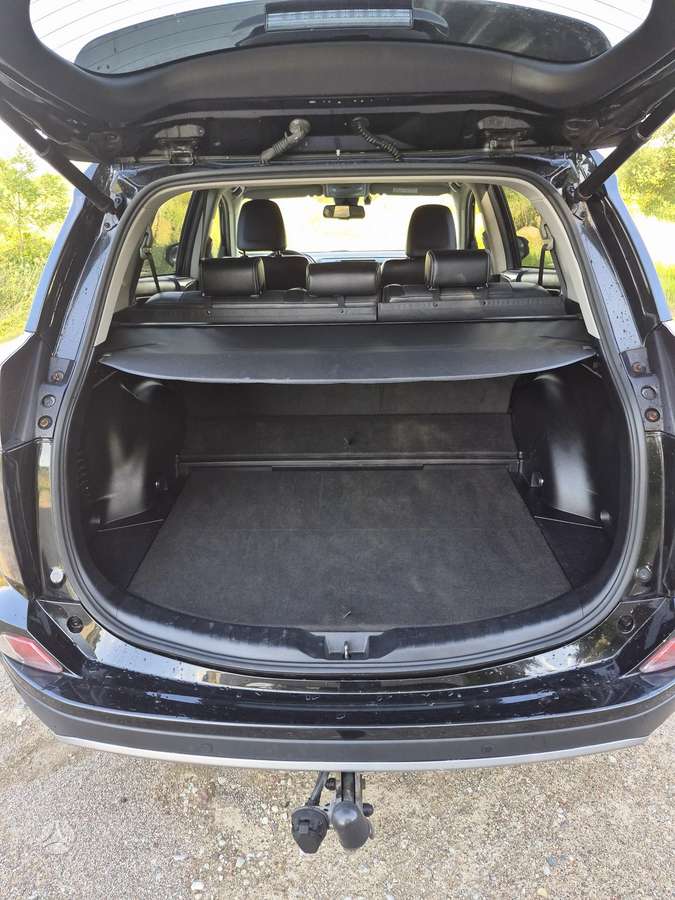 Toyota RAV4 - 10