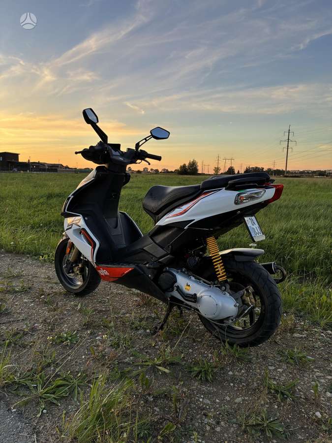 Aprilia SR 49cc, scooters / mopeds
