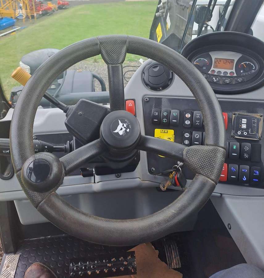 Bobcat TL34-65HF, самоходные погрузчики
