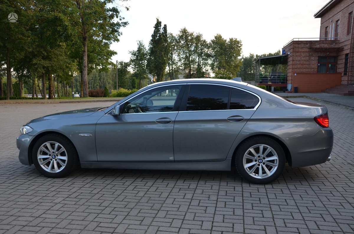 BMW 520, 2.0 l., Седан