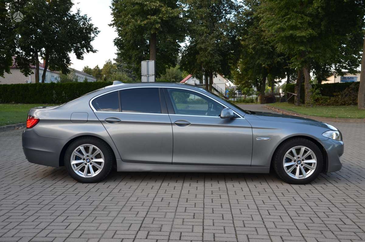 BMW 520, 2.0 l., Седан