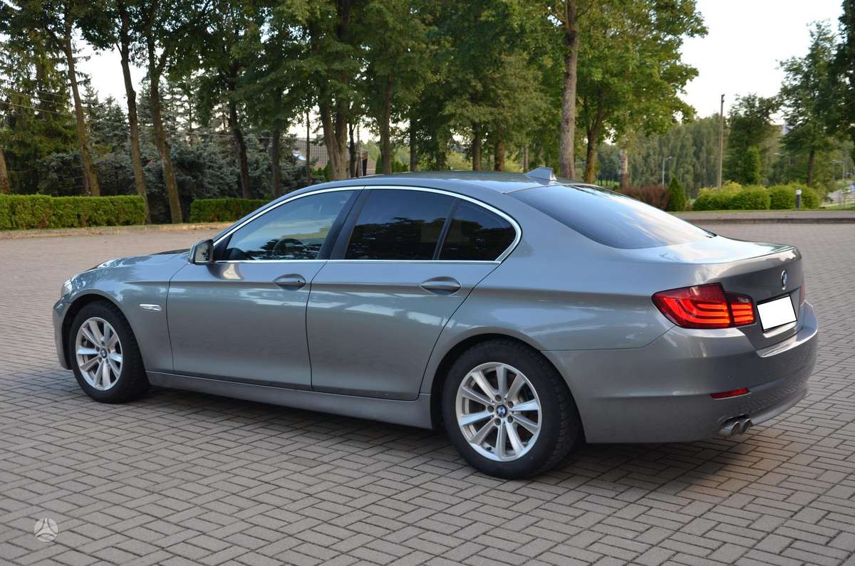 BMW 520, 2.0 l., Седан
