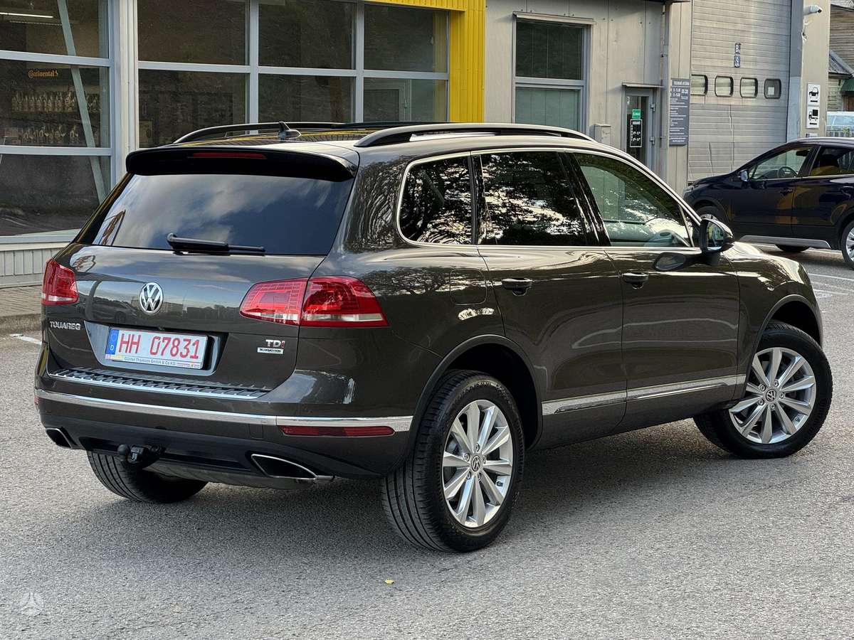Volkswagen Touareg - 11