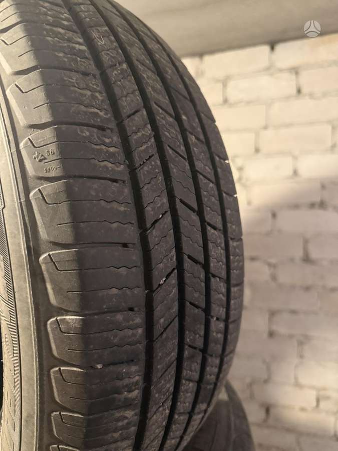 Michelin DEFENDER, universalios 195/65 R15