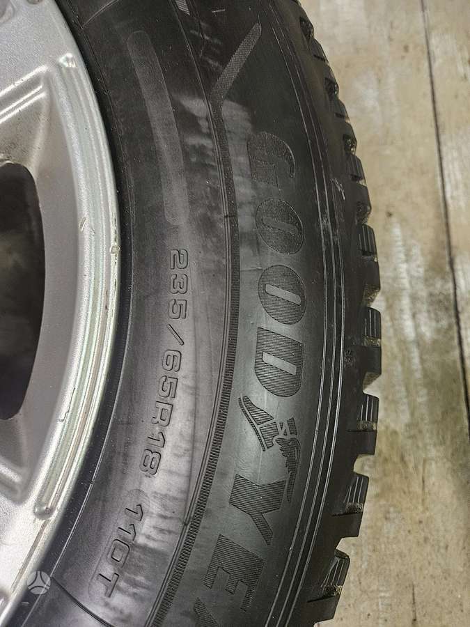 Goodyear, winter 235/65 R18