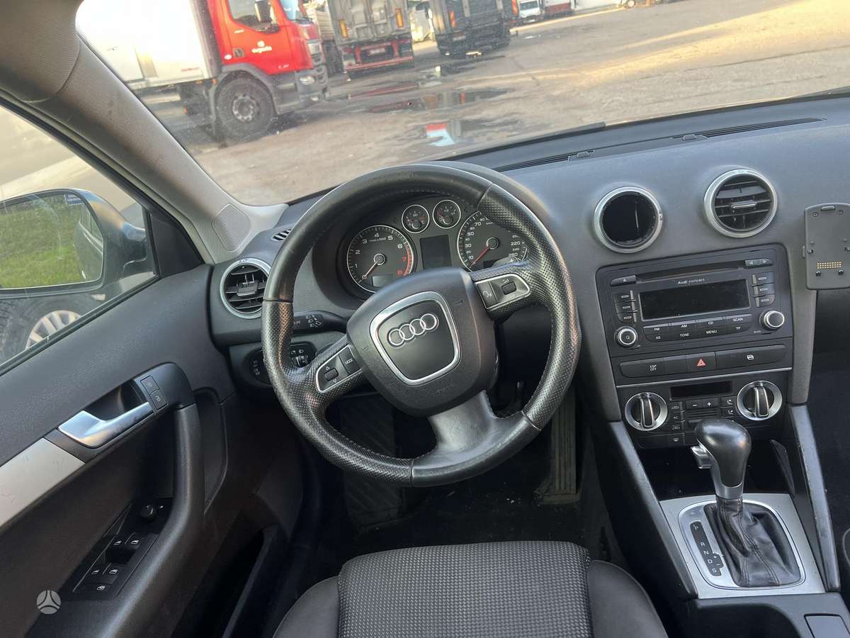 Audi A3, 1.4 l., hatchback