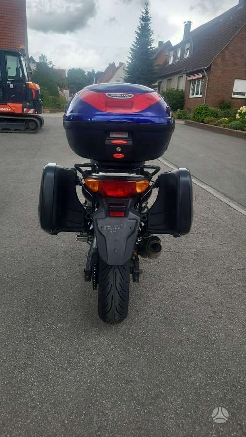 Honda CBF 600cc, street / classic