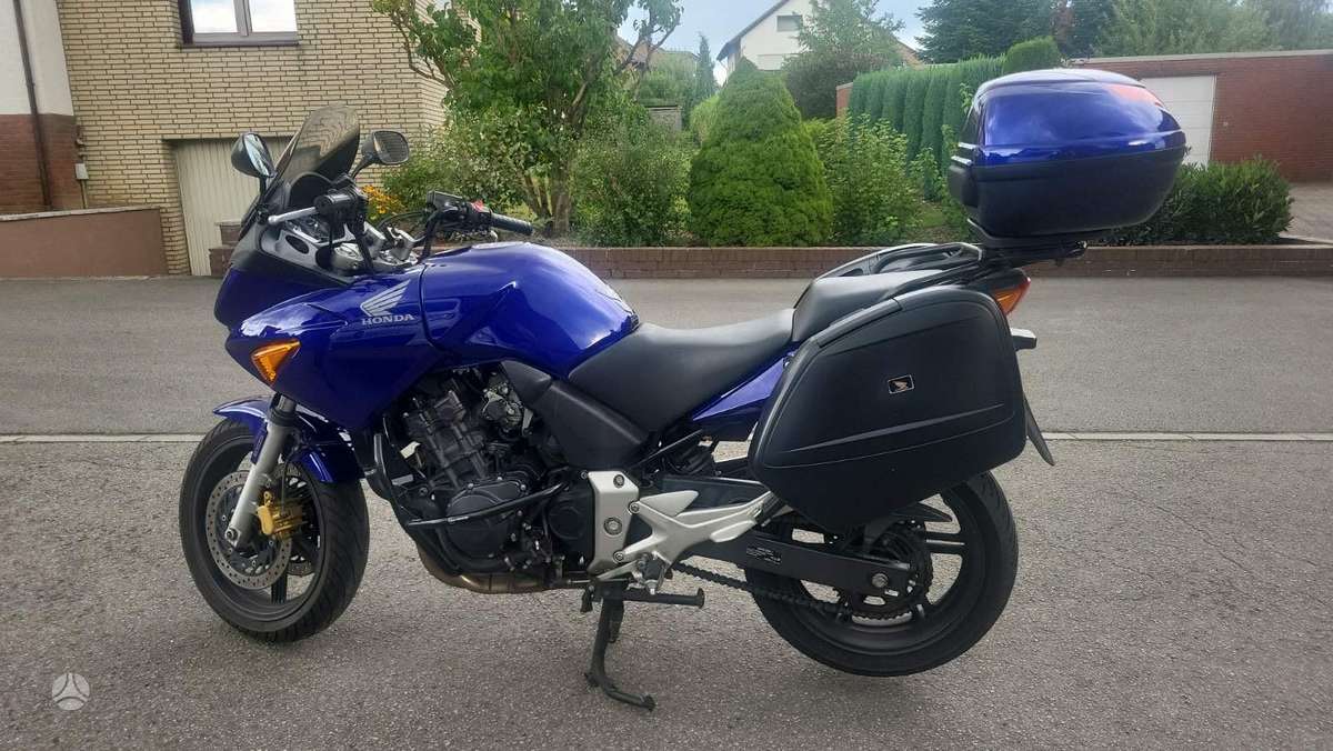 Honda CBF 600cc, street / classic